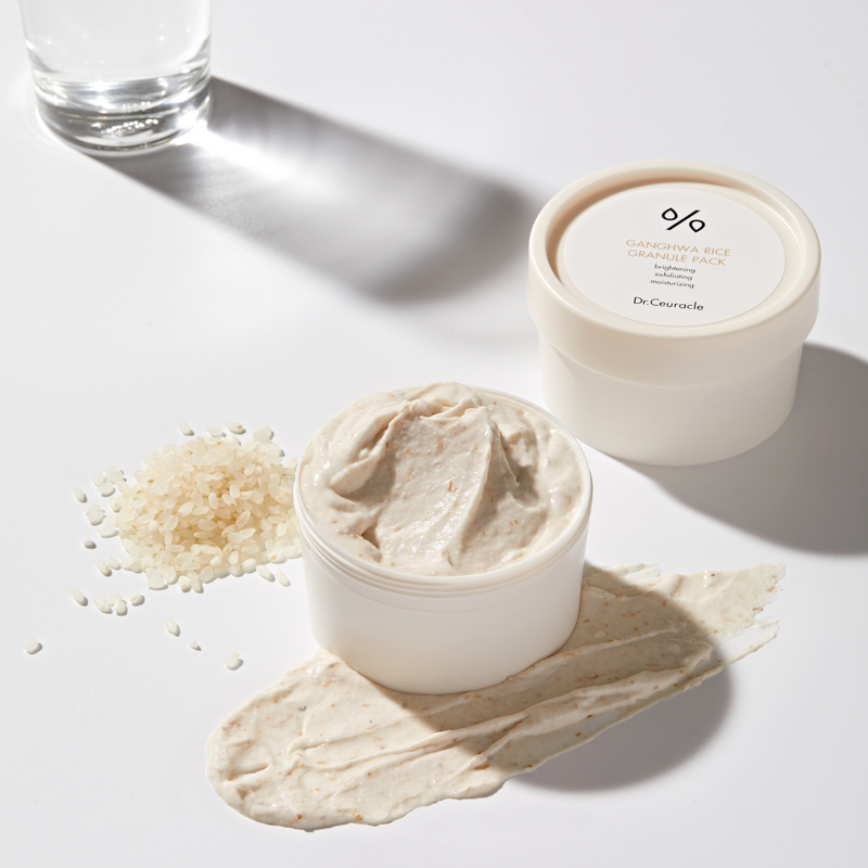 Nourishing K-beauty rice wash-off mask with creamy texture