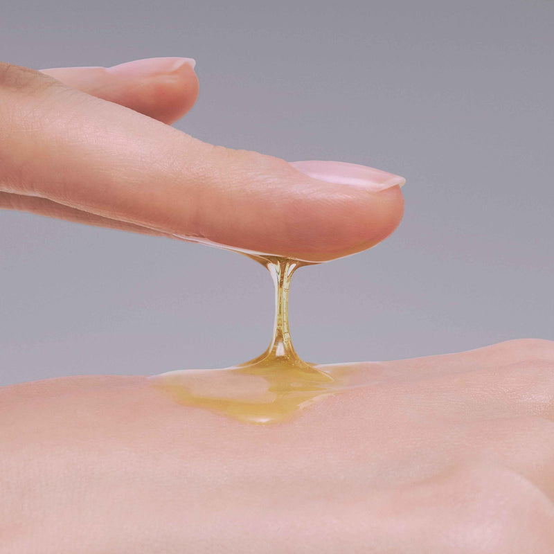 UNOVE Silk Hair Oil Tender Bloom (70ml) TEXTURE