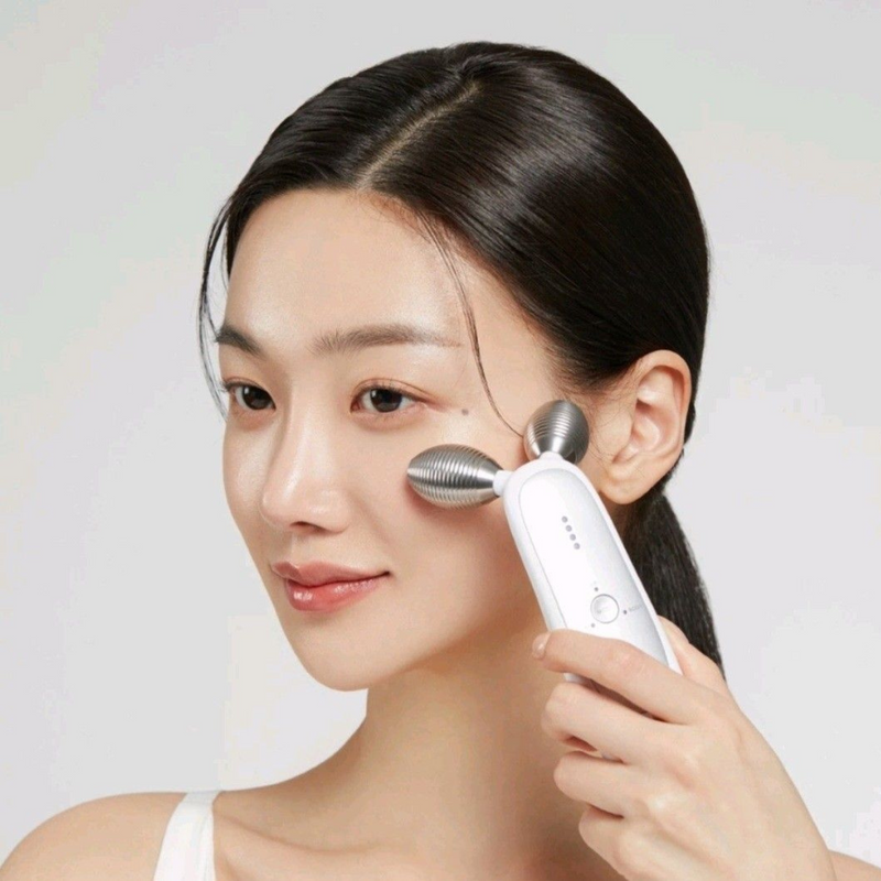 MEDICUBE AGE-R Derma EMS Shot (1pc) – Skin Cupid MEDICUBE AGE-R Derma EMS Shot (1pc) – Skin Cupid