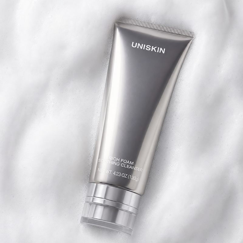 Rich Foam Soothing Cleanser (120g)