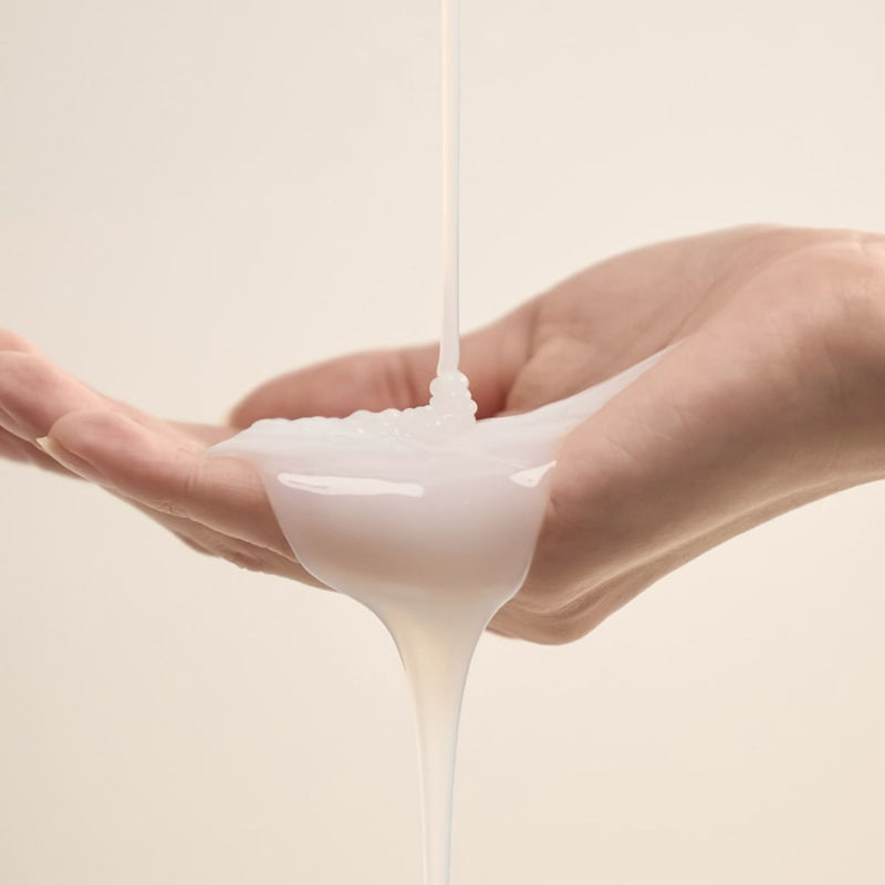 KUNDAL Rich Soy Milk Creamy Body Wash (500ml) texture