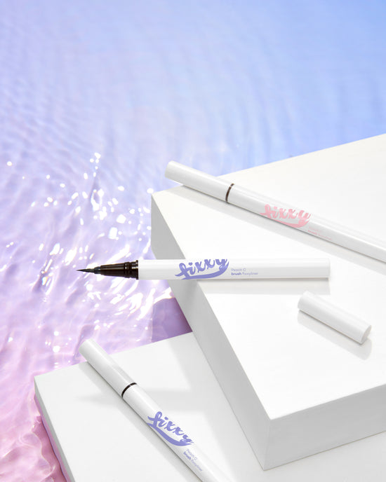 Brush Fixxyliner (2 shades)