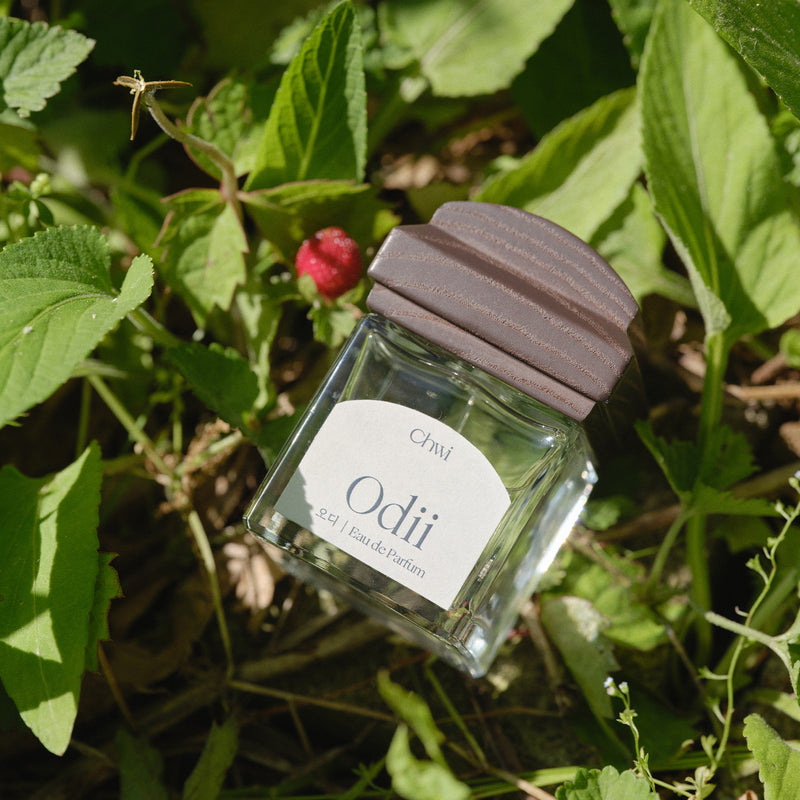 CHWI Eau De Parfum - Odii (50ml) Skin Cupid MOOD SHOT