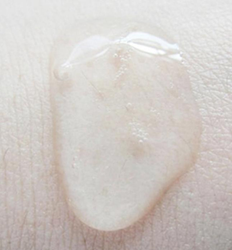 DEAR, KLAIRS Rich Moist Soothing Serum (80ml) texture